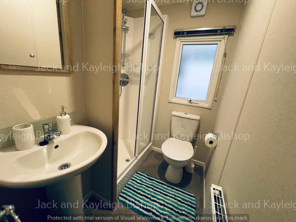 3-Bedroom Holiday Home With Valley Views Ньюкі Екстер'єр фото